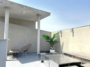 Private duplex house with a nice rooftop - Foreigner only